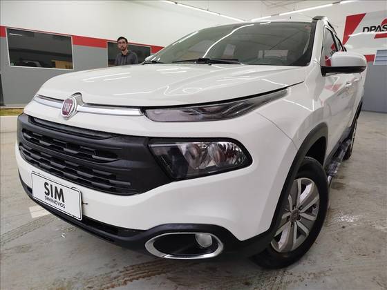 FIAT TORO 1.8 16V EVO FLEX FREEDOM AT6 FIAT TORO 1.8 16V EVO FLEX FREEDOM AT6